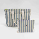 <tc>Pack</tc> Bolsa de compras azul marinho + <tc>Nécessaire</tc>
